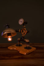 Man-ometre Masa Lambası