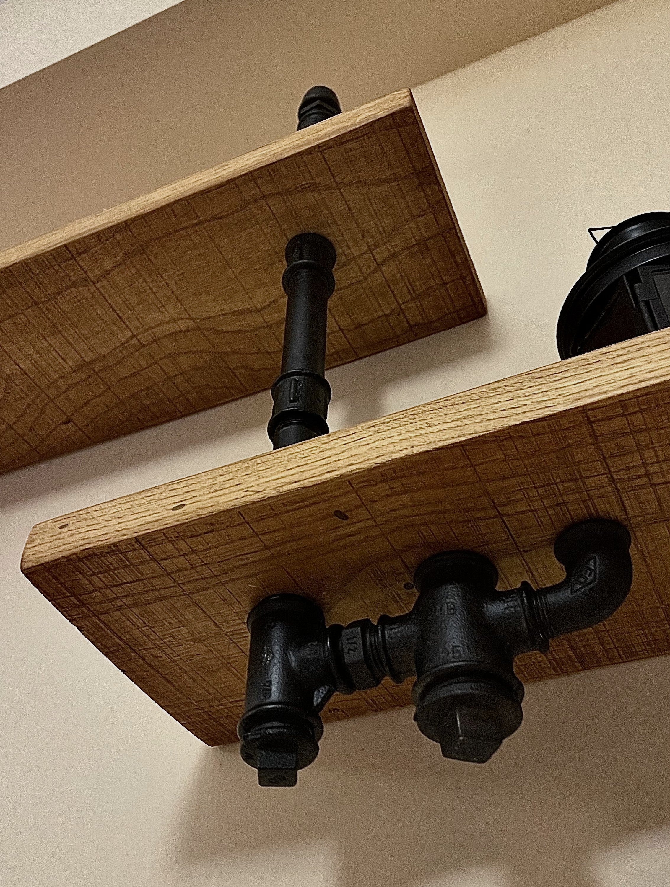 Endüstriyel Ahşap Raf